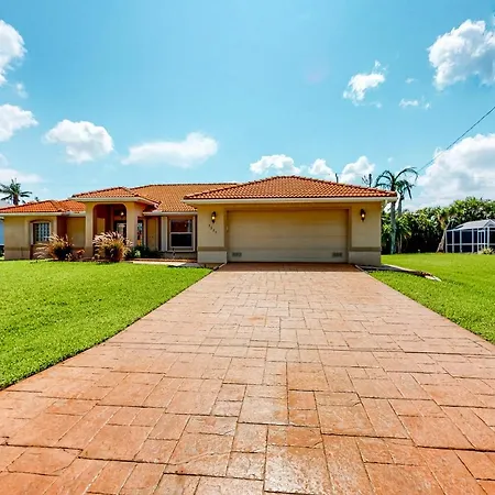 Cape Coral Hideaway Villa